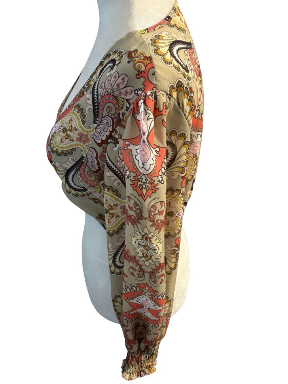 Boho Paisley Ring Front Crop Top Lightweight & Flowy Y2K Size Small Cut Out Top - Picture 9 of 14